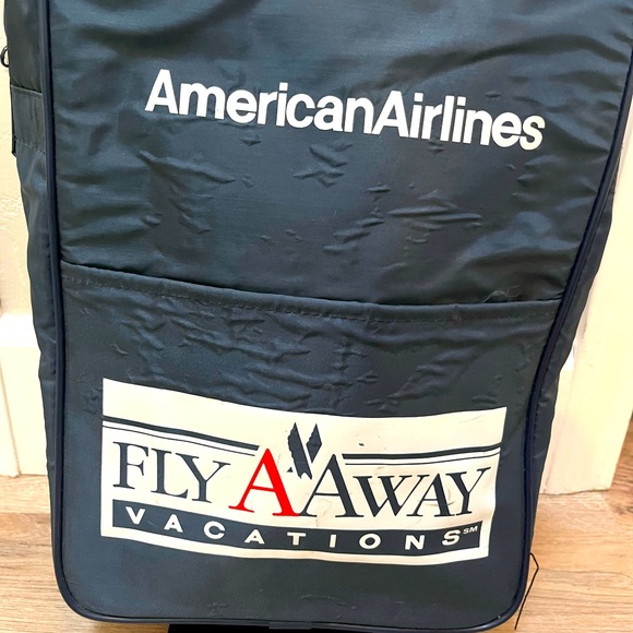 VTG American Airlines Fly AAway Vacation Travel Bag - Picture 1 of 6